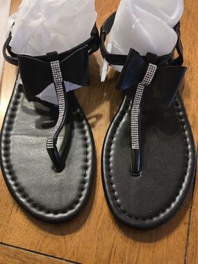Women's Black Bow T-Strap Sandals with Crystal Accents Size 11.5
